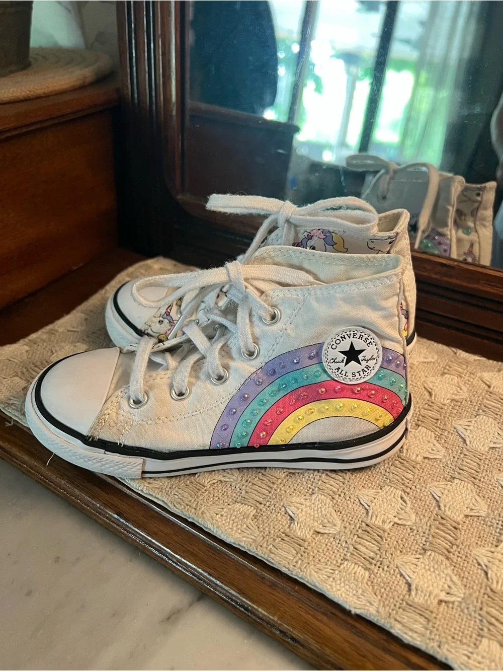 CONVERSE High Top Unicorn & Rainbow Casual Rhinestone Sneakers Colorful Girls 10